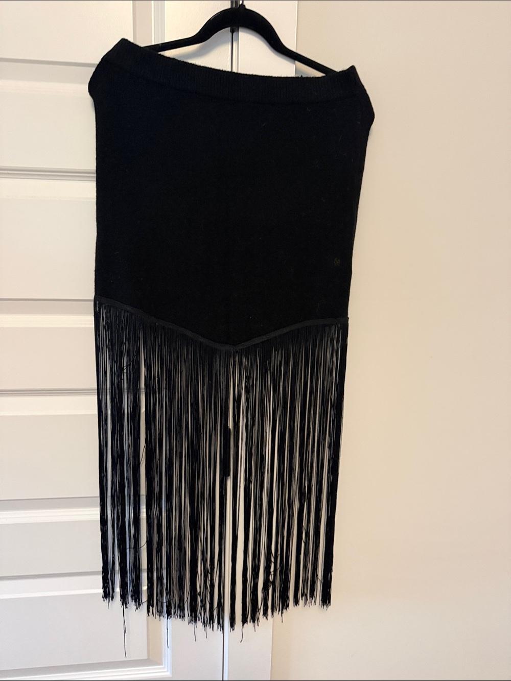 Black High-Low Fringe Skirt — Sleek Evening Fringe Detail